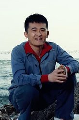 王小兵（姜寒饰演）